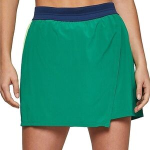 FOURLAPS Tomatillo Green Ace UPF Sporty Skort Size Small